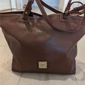 Dooney & bourke leather tote bag